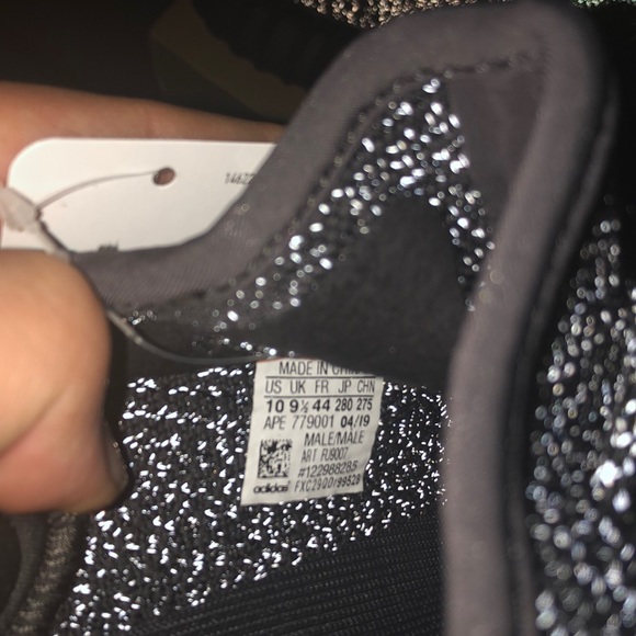 Yeezy Boost 350 V2 “Static Black” - Picture 8 of 8